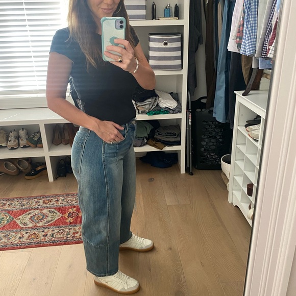 Current barrel jeans from shopthegoldenhoney.com Sz Small fit like a 27 - Picture 2 of 3